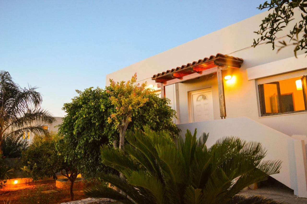 United Blue Resorts - White Sand Karteros Ngoại thất bức ảnh
